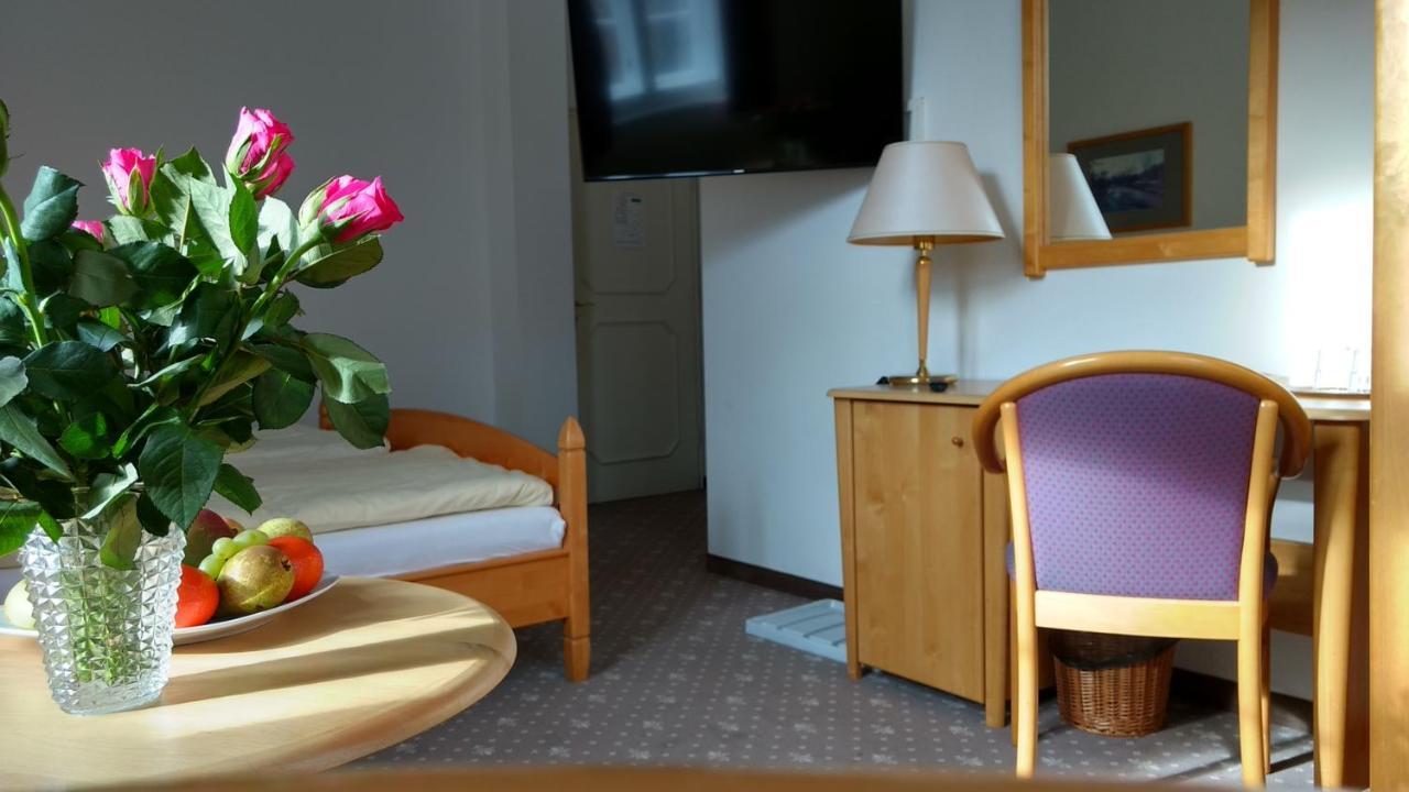 Lindenhof / Gastehaus An Der Teufelsmauer Hotel Thale Ngoại thất bức ảnh